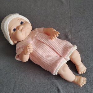 LIFELIKE REALISTIC NEWBORN BABY DOLL GI-GO TOYS VINYL SUCKY LIP KNIT OUTFIT 16"